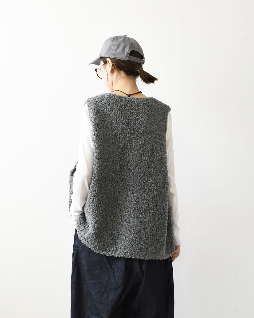 mizuiro ind [ミズイロ インド] hairy yarn V neck P/O [3-220159] ヘアリー ヤーン ブイネック プルオーバー・ベスト・ワイドシルエット・LADY'S [2026AW]