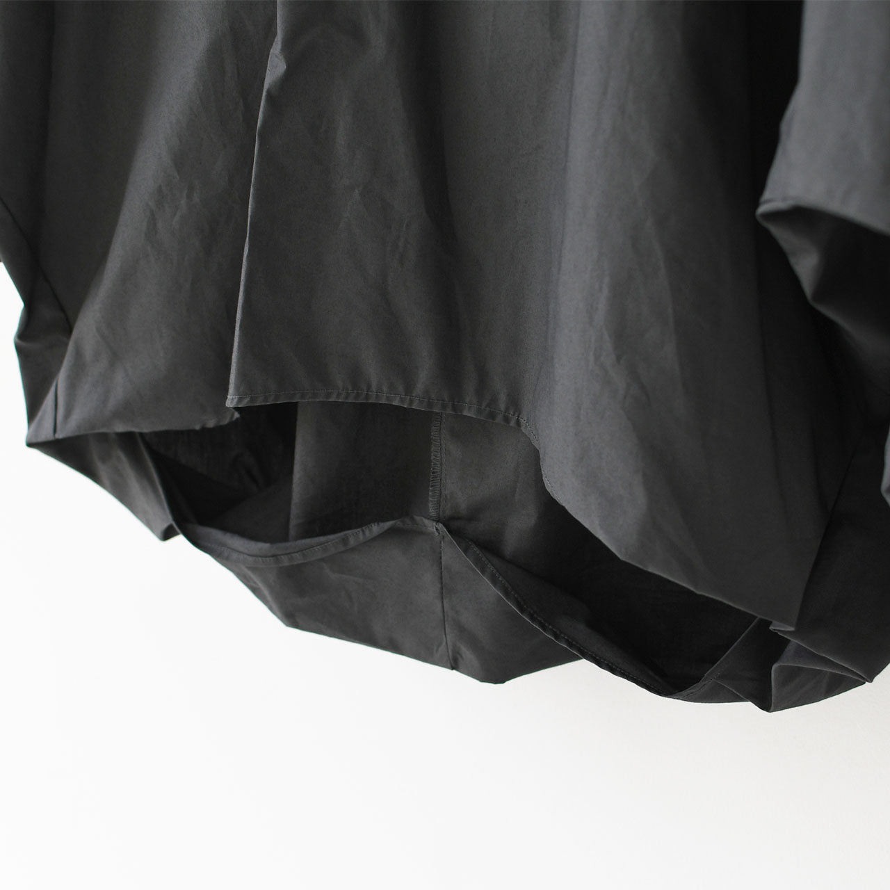 mizuiro ind [ミズイロ インド] crew neck cocoon P/O [3-230082] クルーネックコクーンプルオーバー [2025AW]