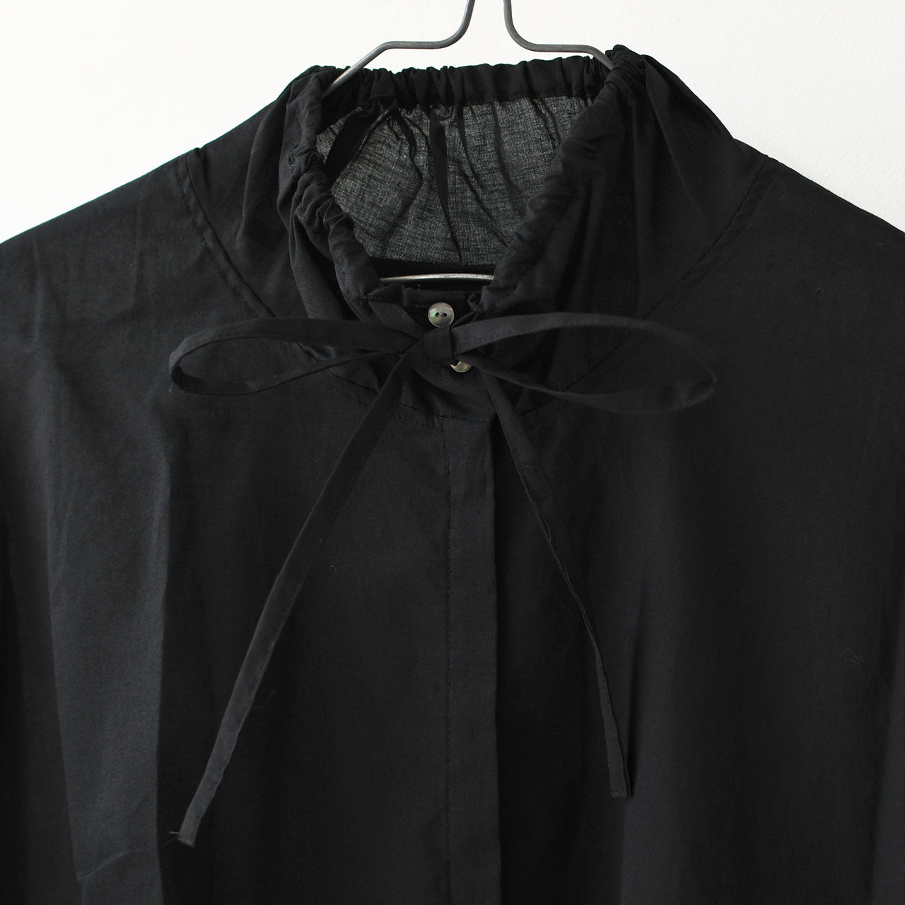 mizuiro ind [ミズイロ インド] gathered stand collar shirt [3-230106] ギャザースタンドカラーシャツ [2025AW]