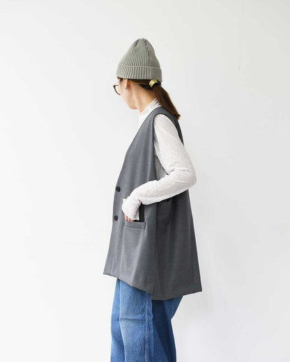 mizuiro ind [ミズイロ インド] deep V neck wide vest [3-230108] ディープVネックワイドベスト・ベスト・Vネックベスト・ワイドシルエット・ゆったりシルエット・LADY'S [2025AW]
