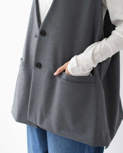 mizuiro ind [ミズイロ インド] deep V neck wide vest [3-230108] ディープVネックワイドベスト・ベスト・Vネックベスト・ワイドシルエット・ゆったりシルエット・LADY'S [2025AW]