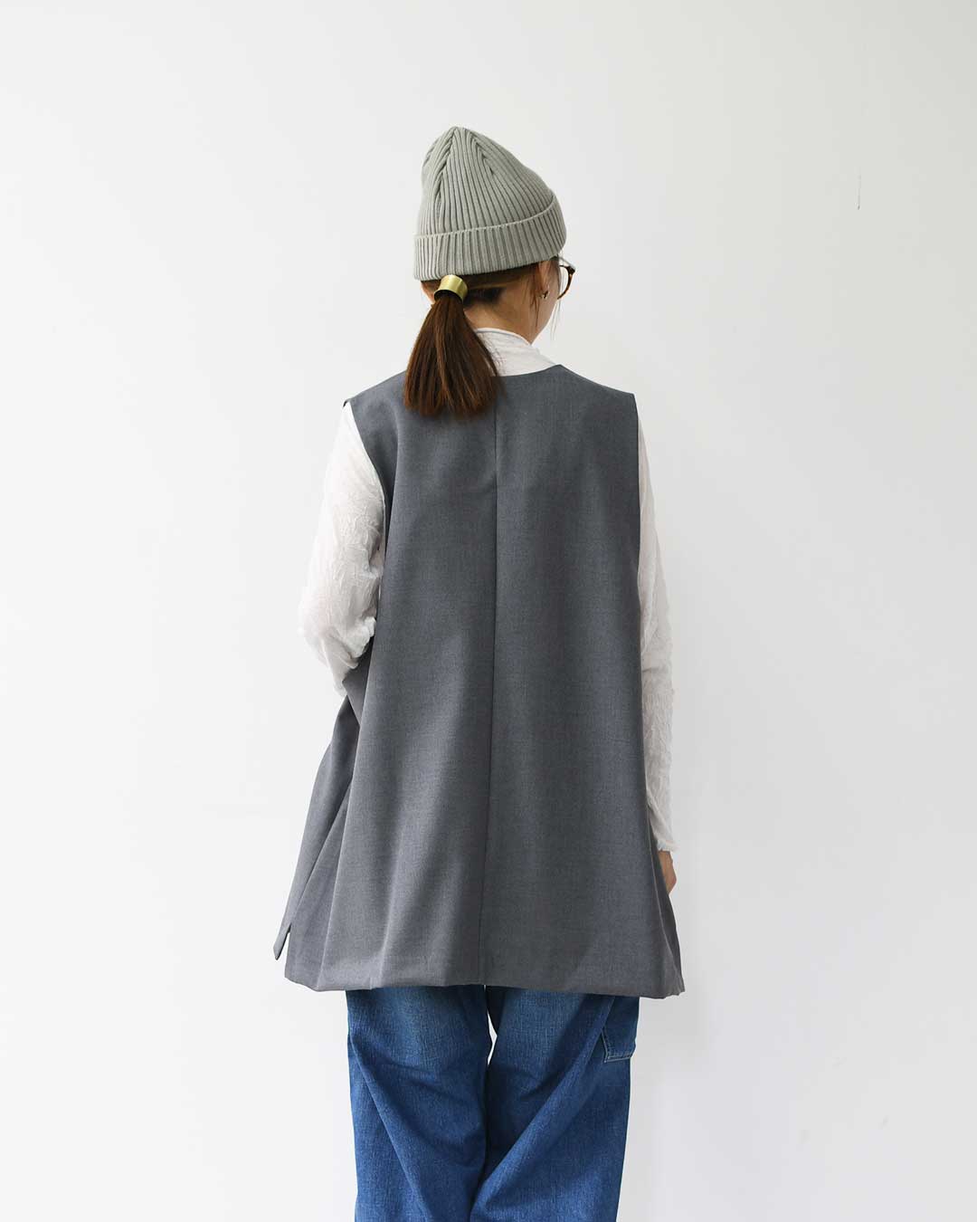 mizuiro ind [ミズイロ インド] deep V neck wide vest [3-230108] ディープVネックワイドベスト・ベスト・Vネックベスト・ワイドシルエット・ゆったりシルエット・LADY'S [2025AW]
