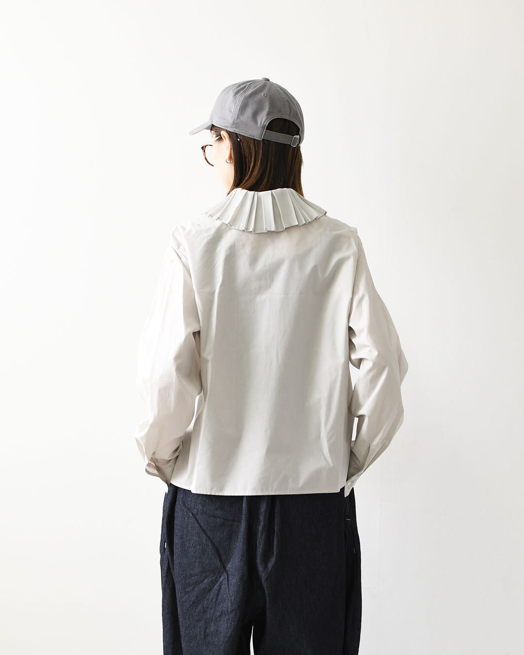 mizuiro ind [ミズイロ インド] pleats collar shirt [3-230124] プリーツ カラー シャツ・プリーツ襟・無地・シンプル・キレイめ・LADY'S [2026AW]