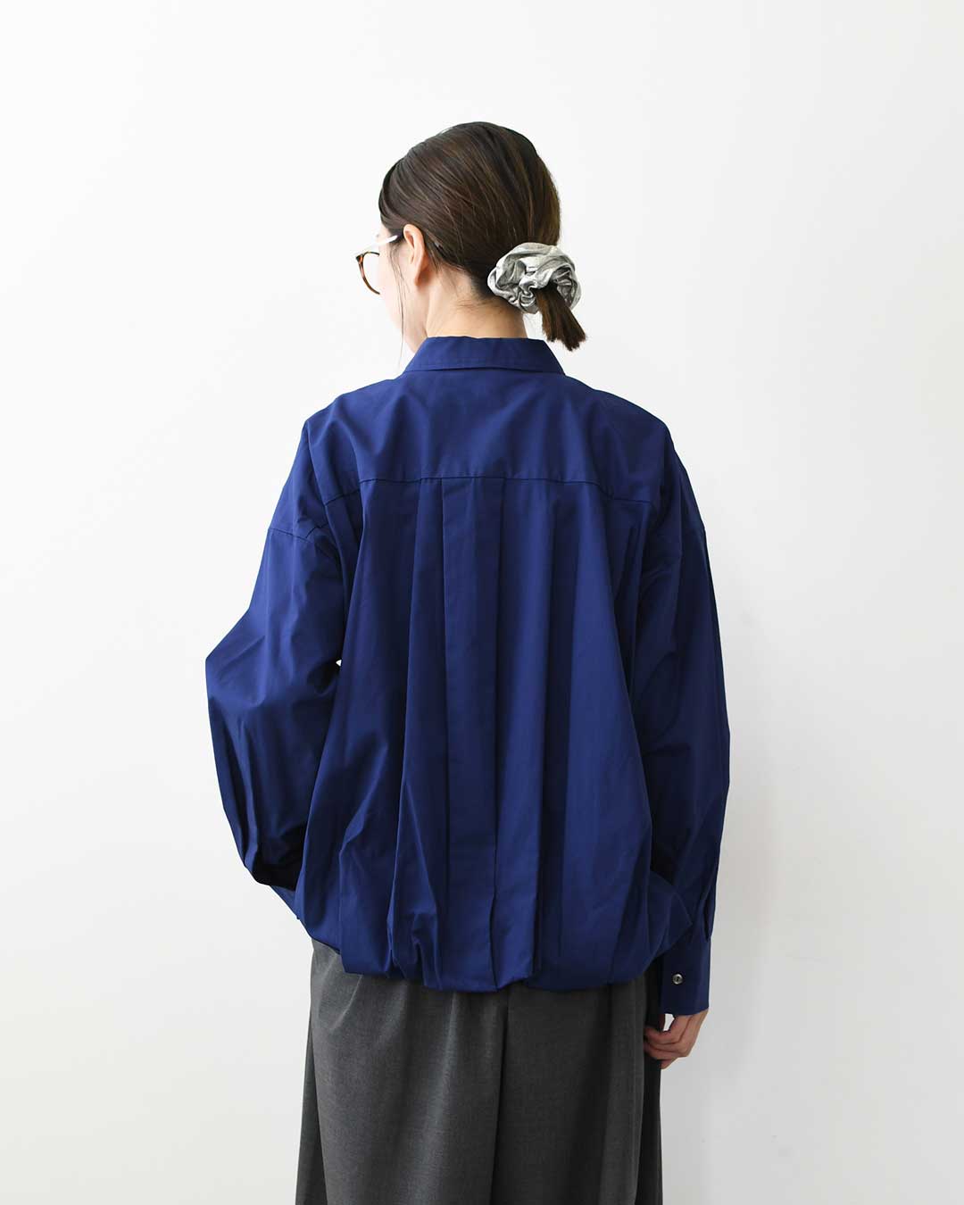 mizuiro ind [ミズイロ インド] long sleeve ballon shirt [3-230132] ロングスリーブバルーンシャツ・コットンシャツ・カジュアル・きれいめ・長袖・LADY'S [2026AW]