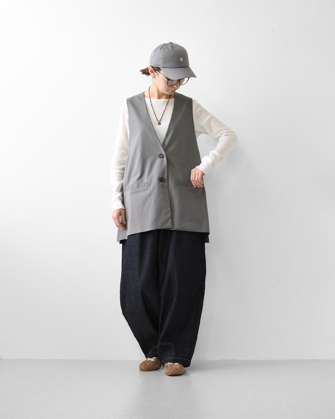 mizuiro ind [ミズイロ インド] deep V neck wide vest [3-230144] ディープ Ｖネック ワイド ベスト・LADY'S [2026AW]