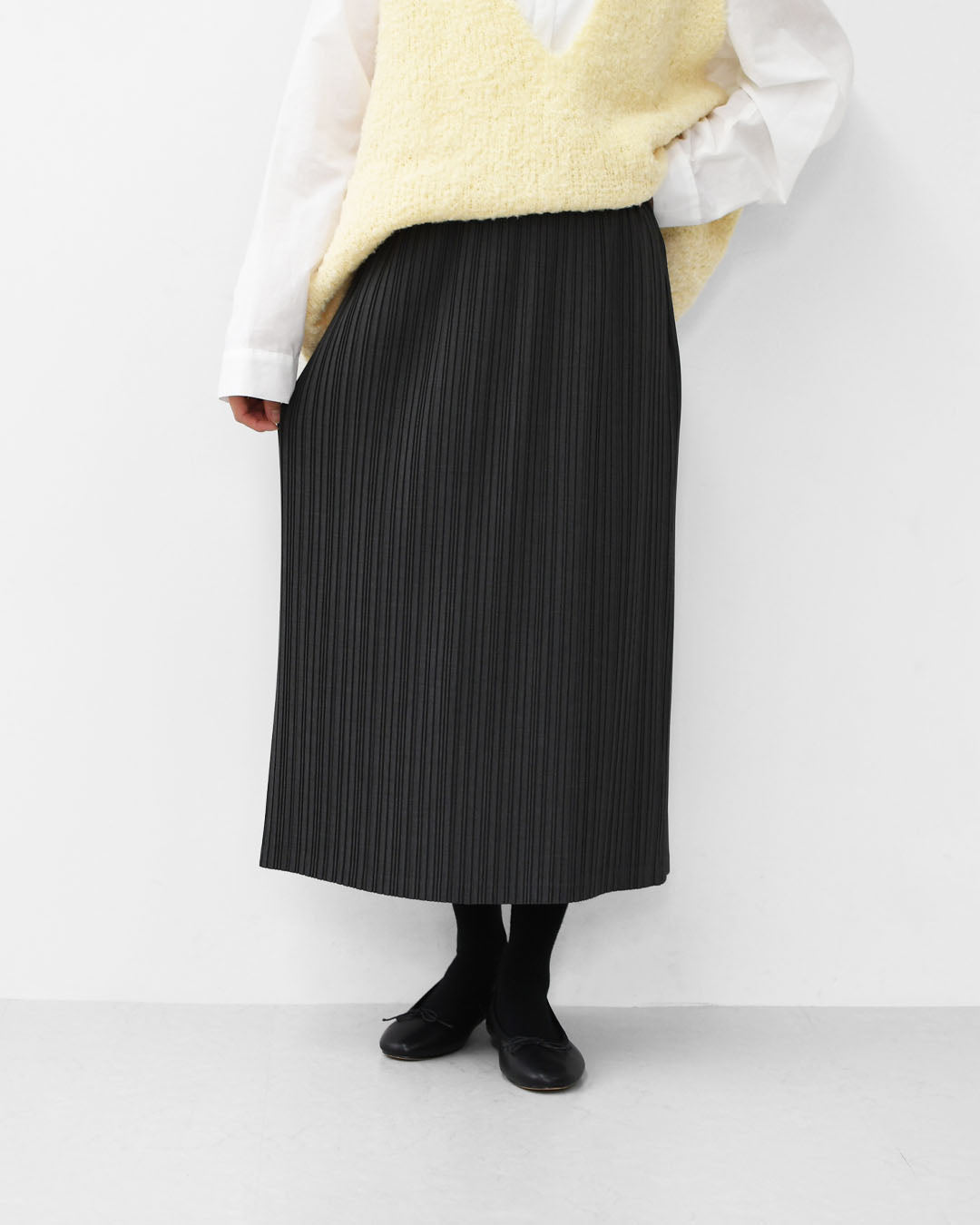 mizuiro ind [ミズイロ インド] pleats tight SK [3-260067] プリーツスカート・スカート・タイトスカート・細プリーツ・ミディ丈・LADY'S [2025AW]