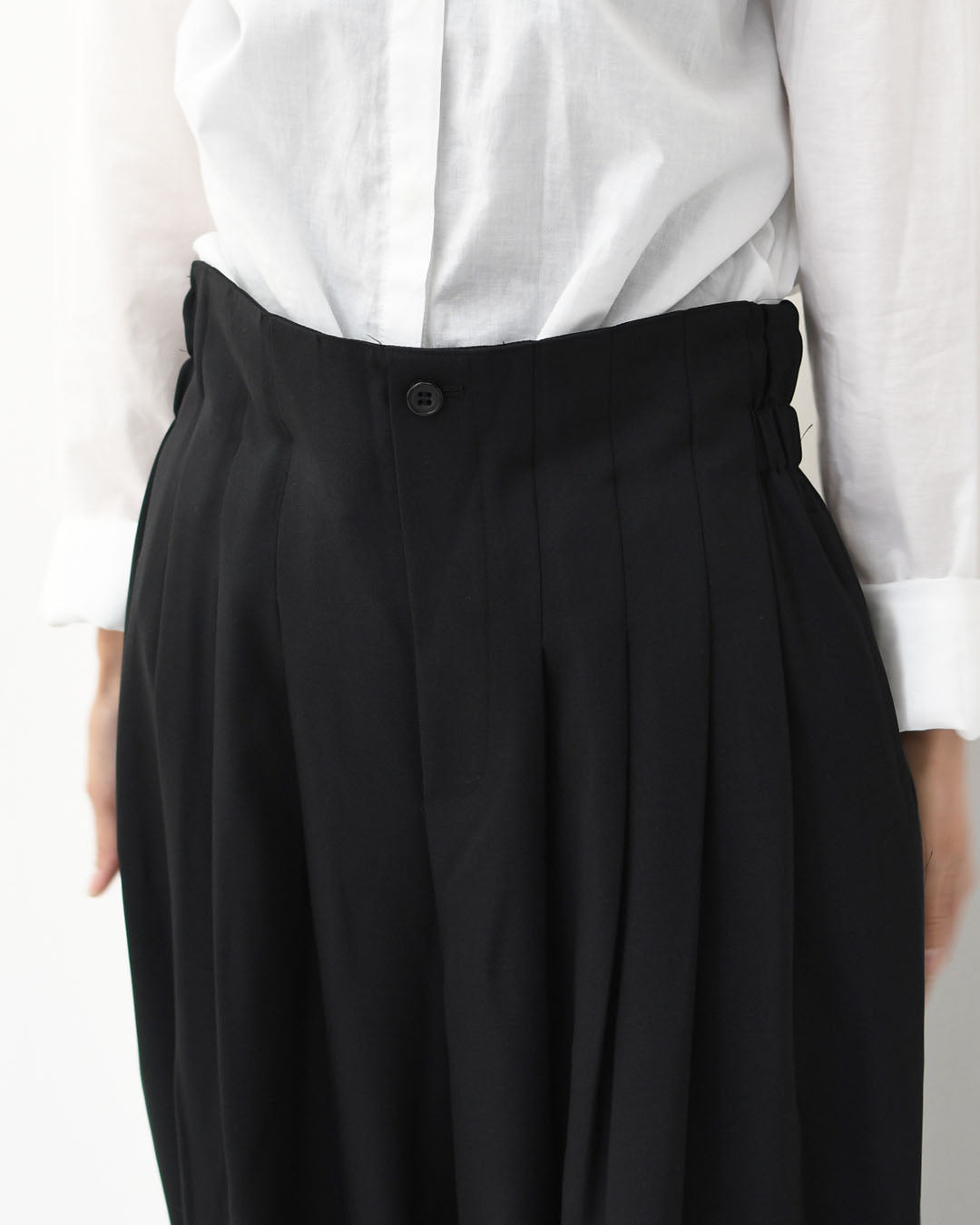 mizuiro ind [ミズイロ インド] high waist tuck PT [3-260077] ハイウエストタックパンツ [2025AW]