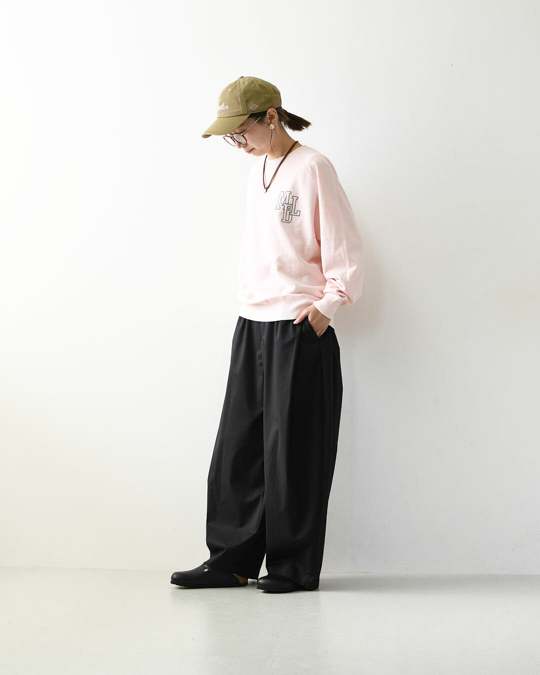 mizuiro ind [ミズイロ インド] deep tuck PT [3-260105] ディープ タック パンツ・ワイドシルエット・テーパードシルエット・クロップド丈・LADY'S [2026AW]