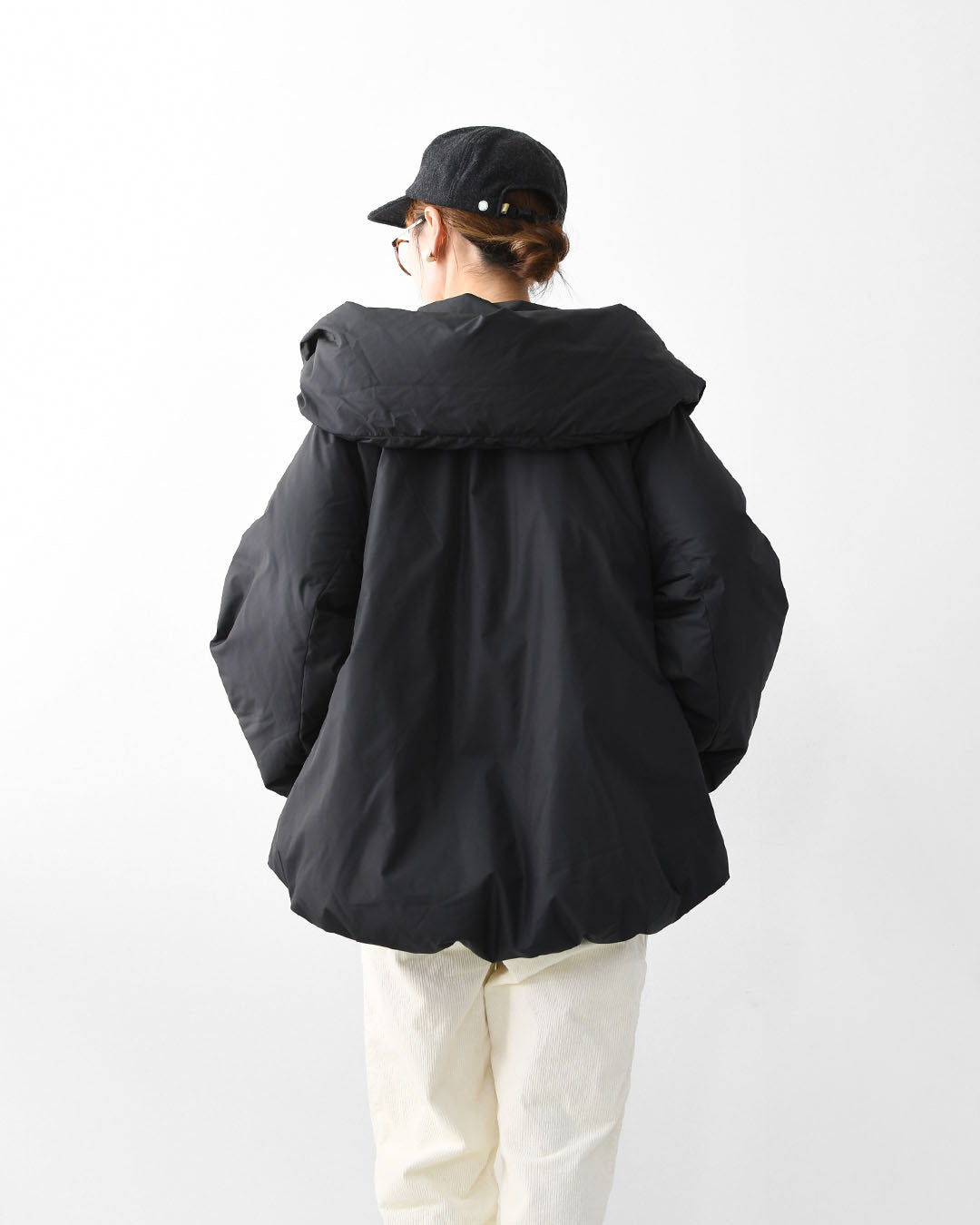 mizuiro ind [ミズイロ インド] hooded short down JK [3-270053] フーデッドショートダウンジャケット・ジャケット・ダウン・フード付き・ショート丈・キレイめ・防寒・あったかい・軽い・LADY'S [2025AW]