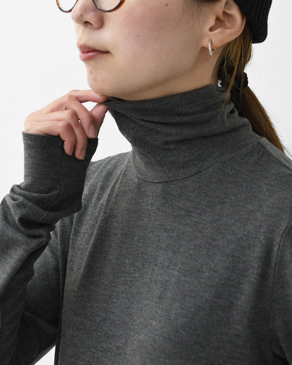 MIDIUMISOLID [ミディウミソリッド] hi-neck round hem PO [4-112209] ハイネックラウンドヘムプルオーバー・インナー・ハイネック・カットソー・長袖・LADY'S [2025AW]
