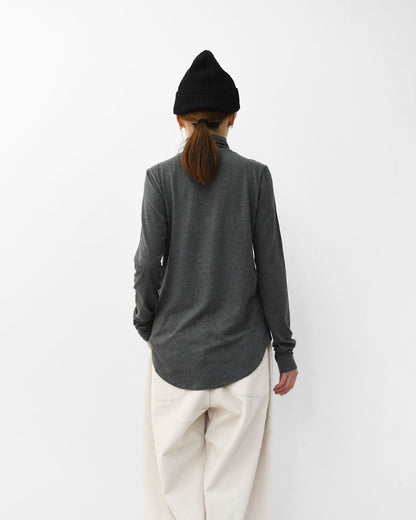 MIDIUMISOLID [ミディウミソリッド] hi-neck round hem PO [4-112209] ハイネックラウンドヘムプルオーバー・インナー・ハイネック・カットソー・長袖・LADY'S [2025AW]