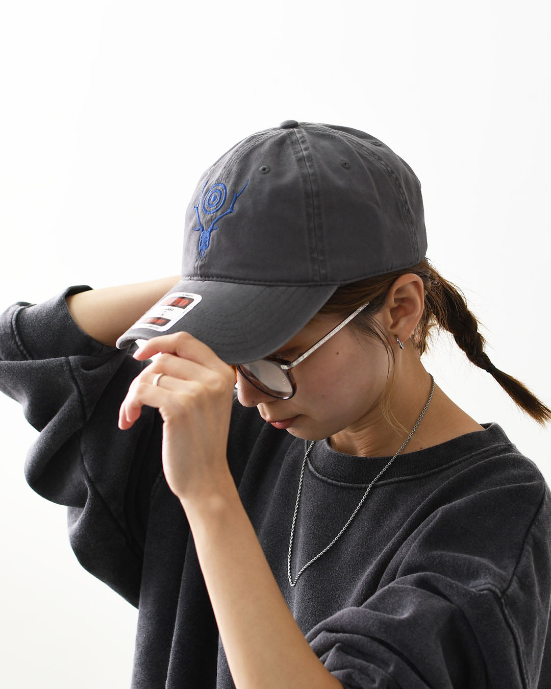 SOUTH2 WEST8 [サウスツーウエストエイト] Strap Back Cap - S&T Emb. [RW531] ストラップキャップ・スカル&ターゲット [2025AW]