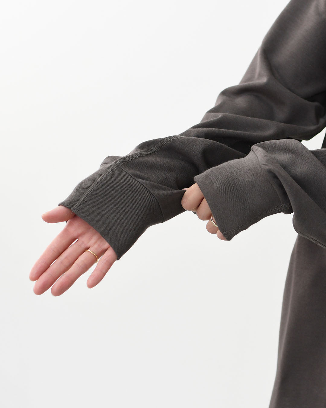 SOUTH2 WEST8 [サウスツーウエストエイト] L/S Round Pocket Tee - Circle Horn [RW658] ロングスリーブ ラウンドポケットTシャツ・サークル ホーン・MEN'S [2025AW]