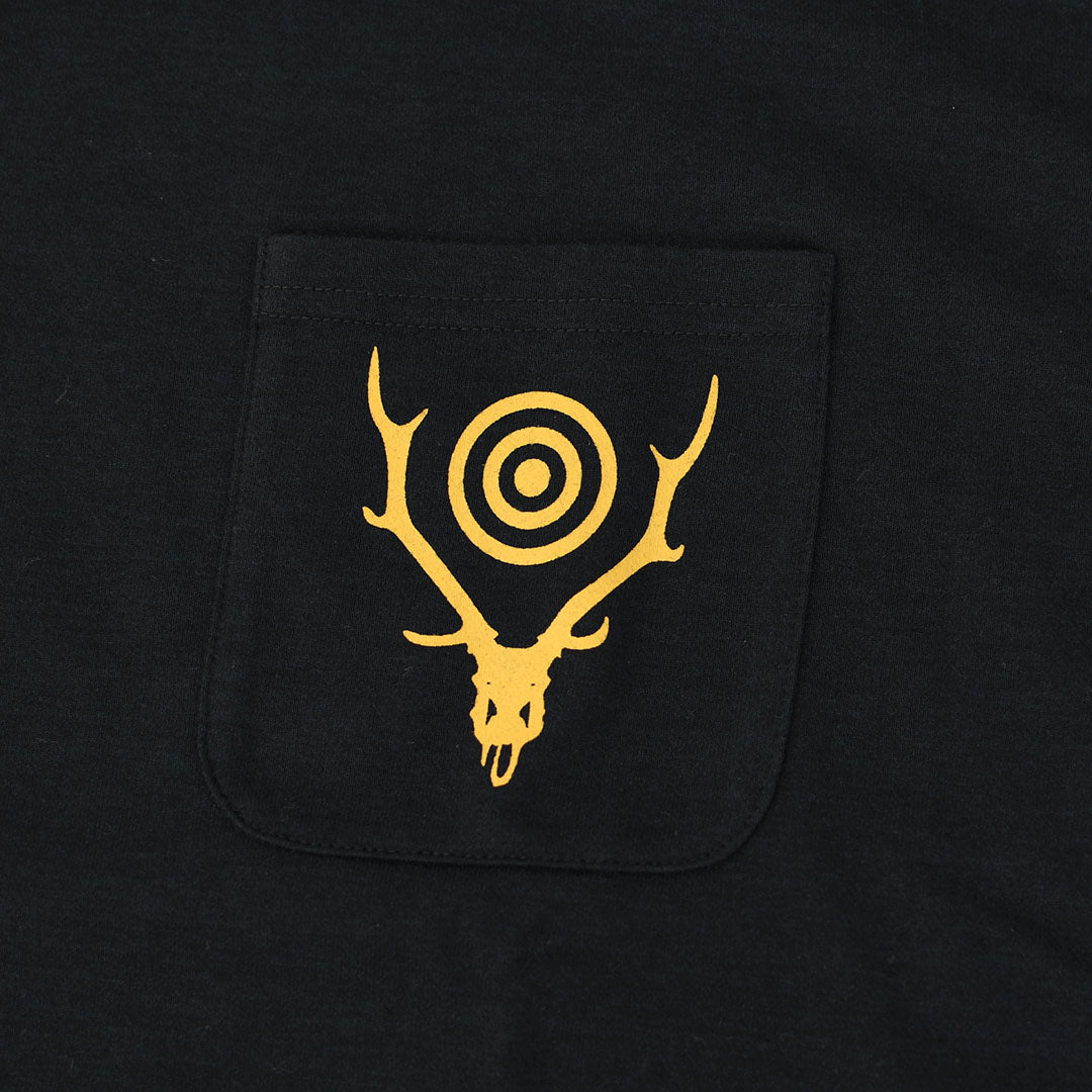 SOUTH2 WEST8 [サウスツーウエストエイト] L/S Round Pocket Tee - Circle Horn [RW658] ロングスリーブ ラウンドポケットTシャツ・サークル ホーン・MEN'S [2025AW]