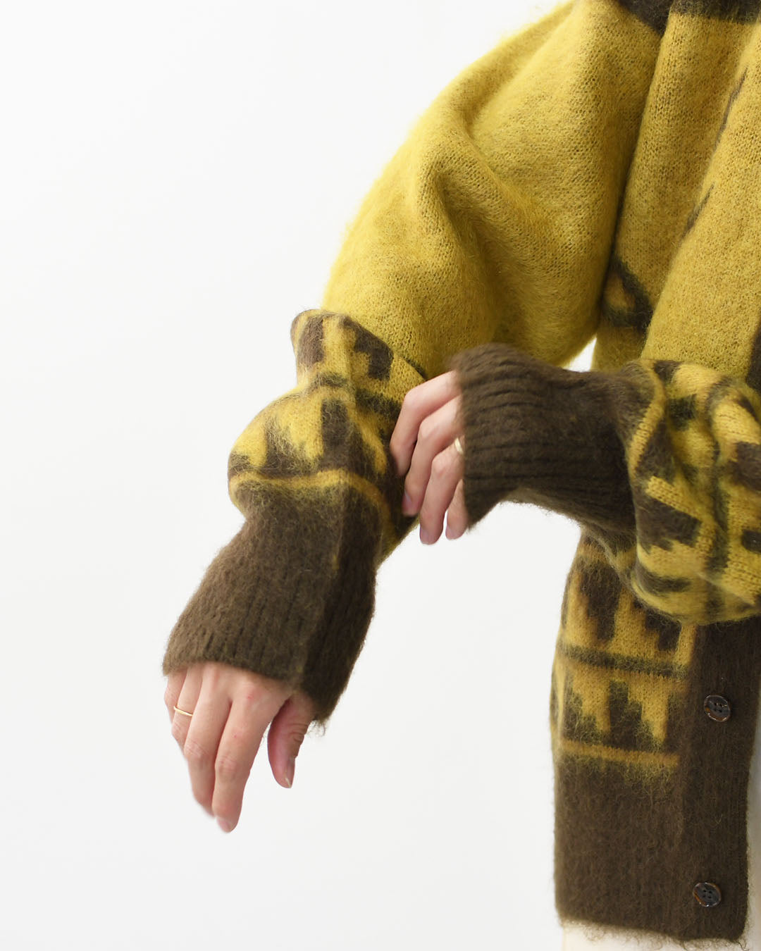 SOUTH2 WEST8 [サウスツーウエストエイト] Mohair V Neck Cardigan Sweater - Nordic Skull [RW664] モヘア Vネック カーディガン セーター - ノルディック スカル・カーディガン・MEN'S [2025AW]