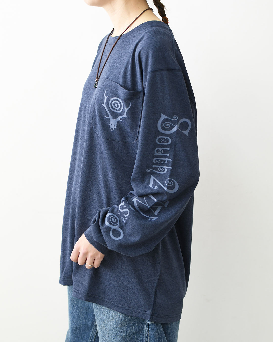 SOUTH2 WEST8 [サウスツーウエストエイト] South2 West8 x Foxfire L/S Round Pocket Tee - SCORON [SX832] ロングスリーブ ラウンドポケットTシャツ -スコーロン-・長袖Tシャツ・ロンT・ポケットT・アウトドア・タウンユース・MEN'S [2026SS]