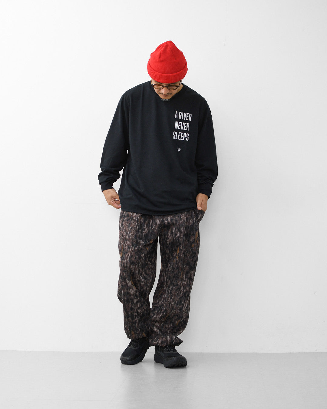SOUTH2 WEST8 [サウスツーウエストエイト] L/S Tee - A RIVER NEVER SLEEP [TY860] ロングスリーブTシャツ・長袖Tシャツ・ロンT・アウトドア・タウンユース・MEN'S / LADY'S [2026AW]