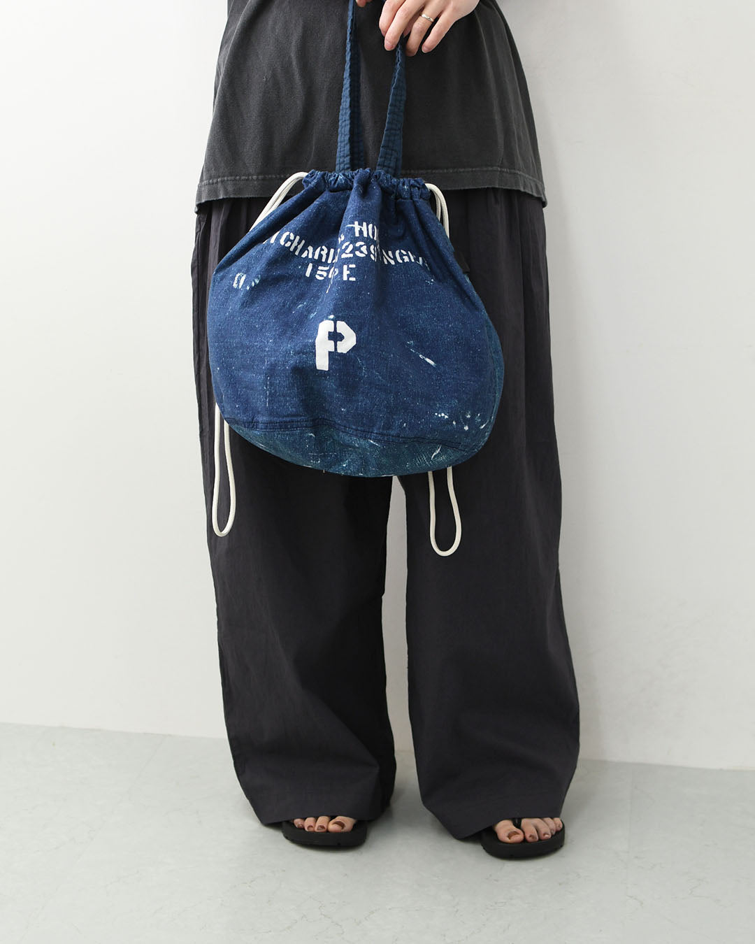 N.P.E NAPRON PATIENTS EFFECTS BAG [エヌピーイーナプロンペイシェントエフェクトバッグ] REPRODUCTION PATIENTS BAG - LANDRY BAG L - [NPE01-0608L] リプロダクション ペイシェントバッグ - ランドリーバッグ L -・巾着バッグ・コットンバッグ・MEN'S / LADY'S [2026SS]