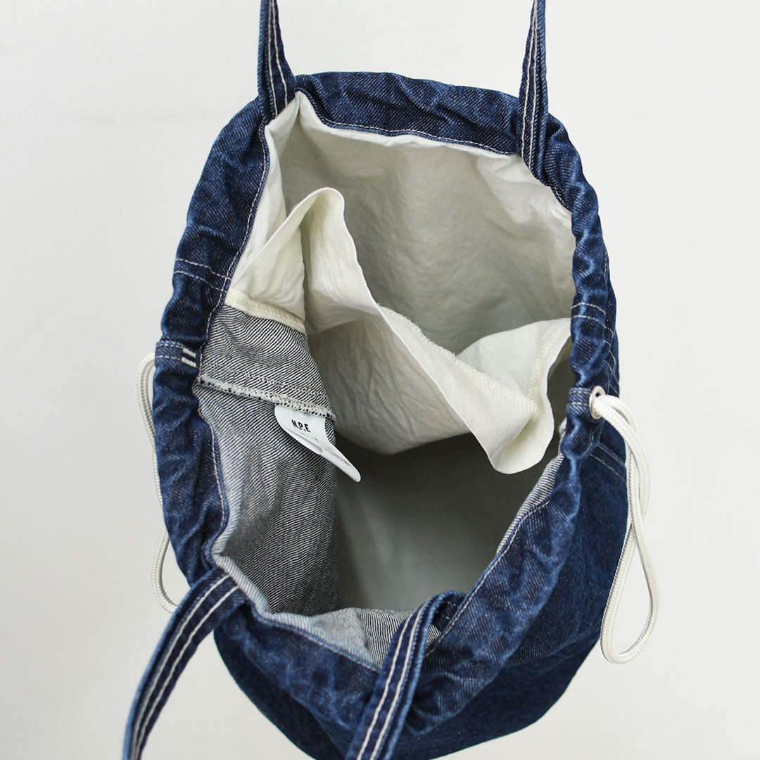 N.P.E NAPRON PATIENTS EFFECTS BAG [エヌピーイーナプロンペイシェントエフェクトバッグ] BLEACHED DENIM PATIENTS BAG M [NPE01-7307M] ブリーチド デニム ペイシェントバッグ M・ペイシェントバッグ・巾着バッグ・コットンバッグ・MEN'S / LADY'S [2026SS]