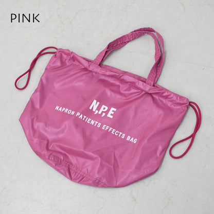 N.P.E [エヌピーイー] PET BOTTLE RECYCLING PACKABLE PATIENTS BAG [NPE01-8888] ペットボトルリサイクリングパッカブルペイシェントバッグ・ペイシェントバッグ・パッカブル・ロゴバッグ・エコバッグ・リサイクル素材・サステナブル・MEN'S / LADY'S [2026SS]