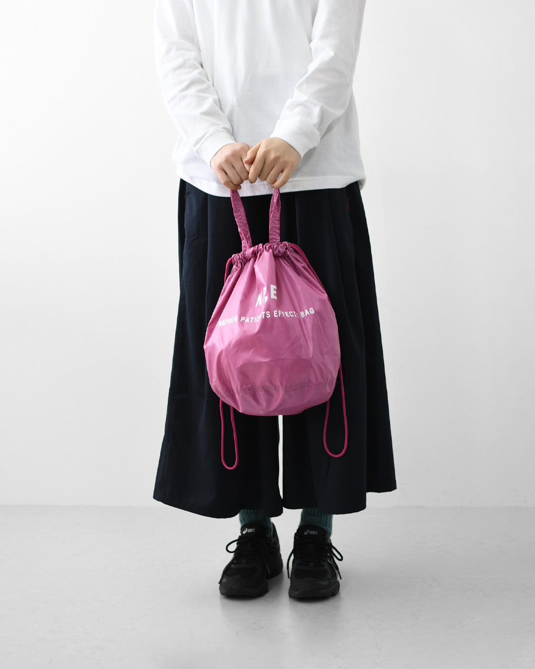 N.P.E [エヌピーイー] PET BOTTLE RECYCLING PACKABLE PATIENTS BAG [NPE01-8888] ペットボトルリサイクリングパッカブルペイシェントバッグ・ペイシェントバッグ・パッカブル・ロゴバッグ・エコバッグ・リサイクル素材・サステナブル・MEN'S / LADY'S [2026SS]