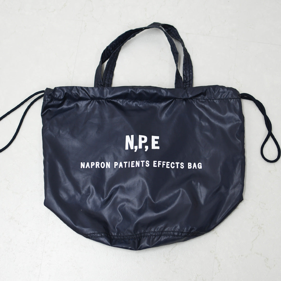 N.P.E [エヌピーイー] PET BOTTLE RECYCLING PACKABLE PATIENTS BAG [NPE01-8888] ペットボトルリサイクリングパッカブルペイシェントバッグ・ペイシェントバッグ・パッカブル・ロゴバッグ・エコバッグ・リサイクル素材・サステナブル・MEN'S / LADY'S [2026SS]