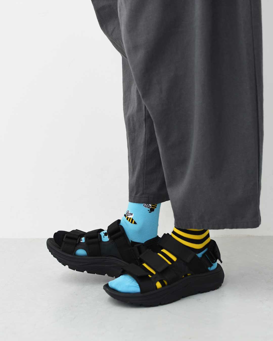 MANY MORNINGS[メニーモーニングス] Regular.Socks [r-socks] ポーランド製・靴下・柄・かわいい・プレゼントにも・ギフト・左右非対称・ LADY'S [2026SS]